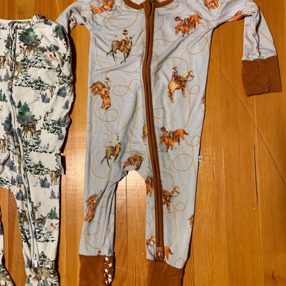 Bundle of baby bamboo sleepers - Picture 2 of 9